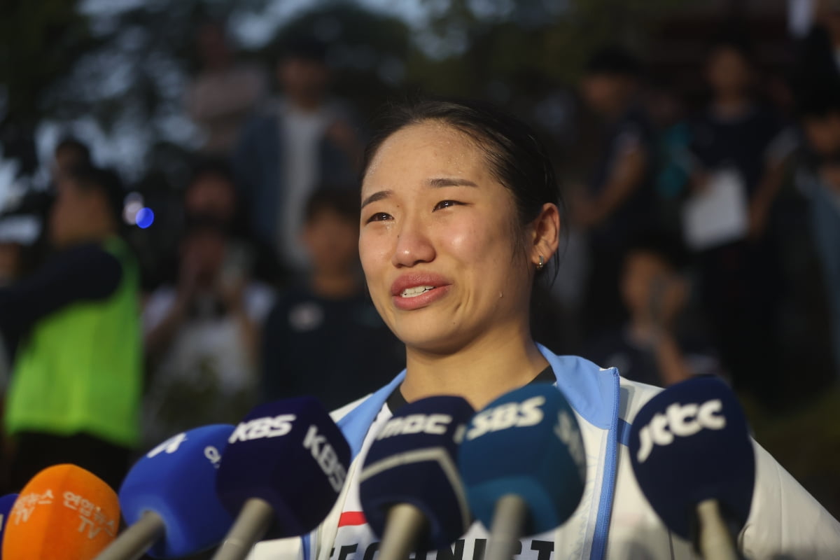 塞维利亚vs赫罗纳球员评分：加萨尼加8.1分，阿戈梅6.3分