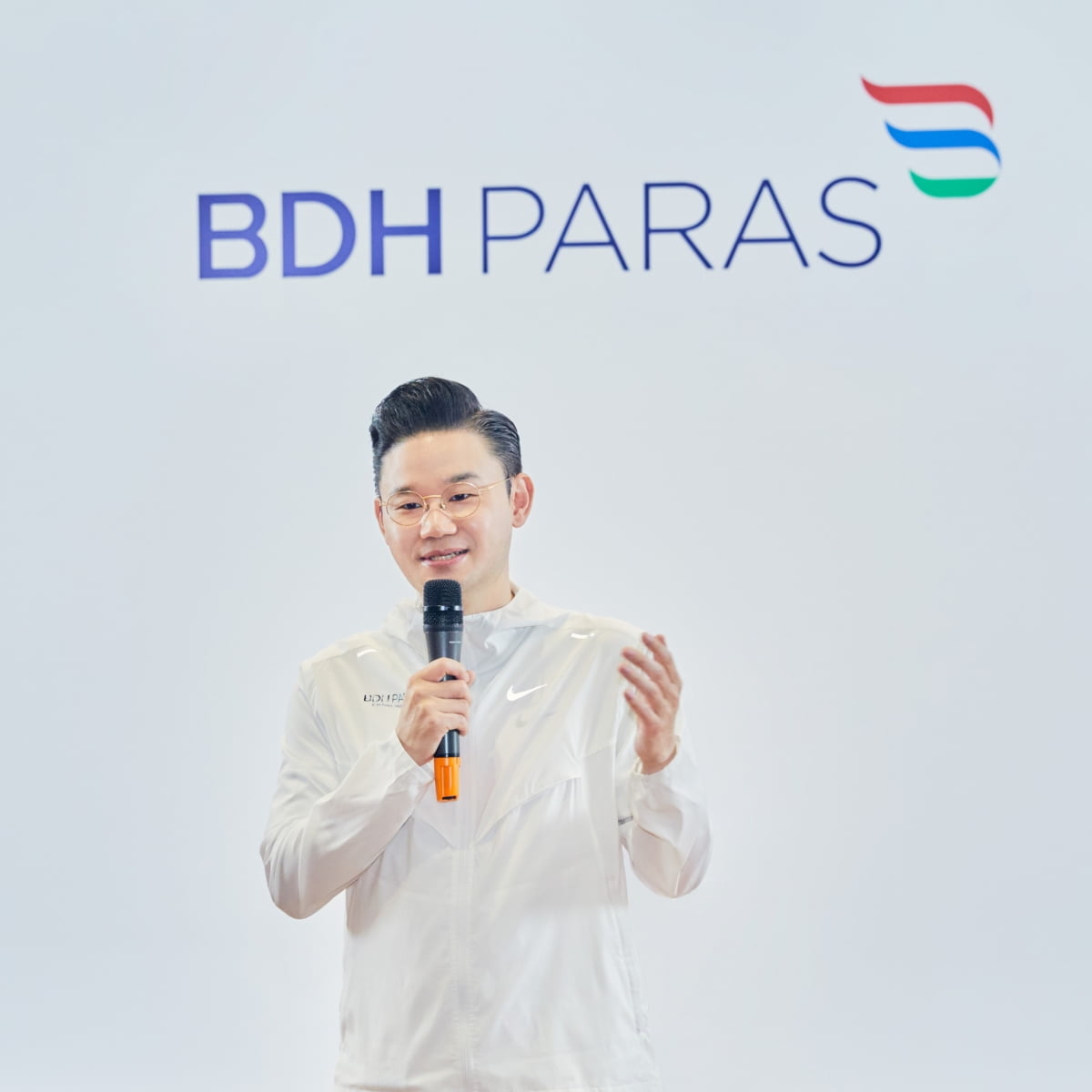 闵鹿蕾用人致北控补强了个寂寞！坚持三后卫引崩盘，萨林杰成牛马